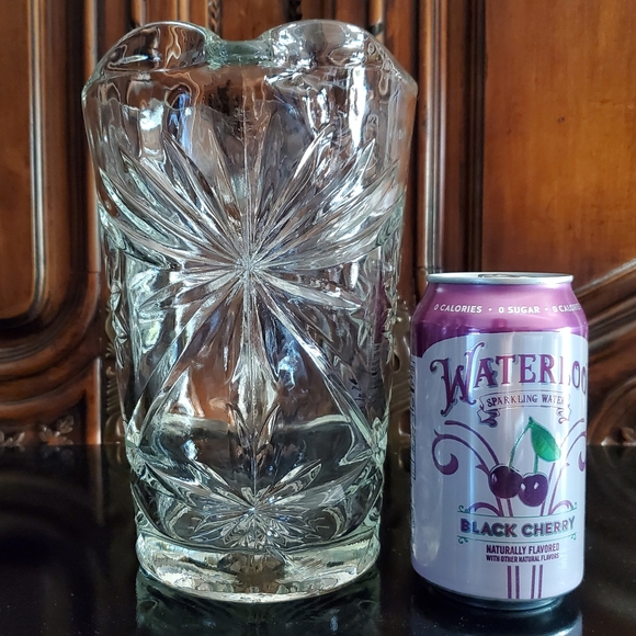 54oz "Prescut AKA Star Of David" Thick Pressed Glass Pitcher by Anchor Hocking - Picture 13 of 16